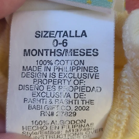 Baby Shirts With One Bib. - Picture 9 of 10